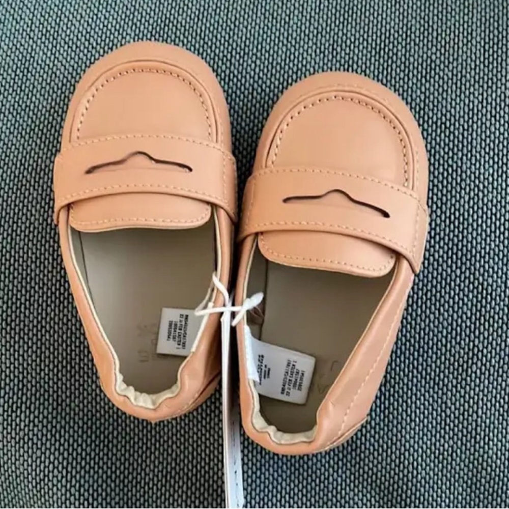 NWOT Janie & Jack Tan Loafers